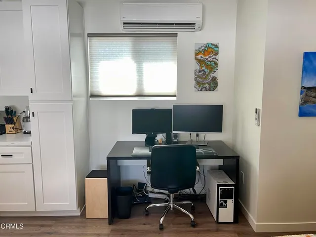 $2,300 | 8882 North Ventura Avenue, Ventura, CA 93001