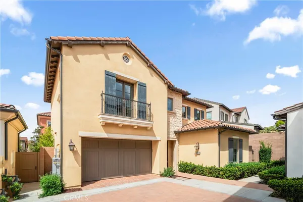 $2,100,000 | 111 Donati, Irvine, CA 92602