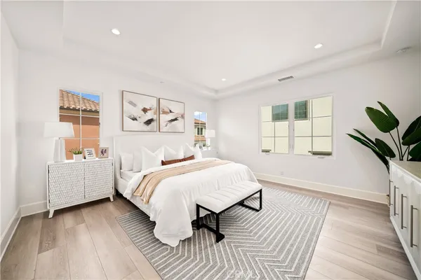 $2,100,000 | 111 Donati, Irvine, CA 92602