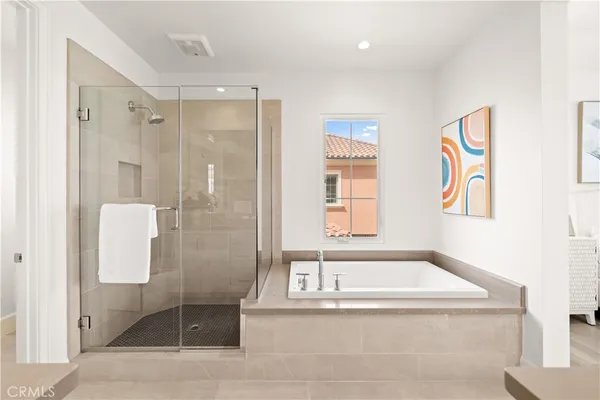 $2,100,000 | 111 Donati, Irvine, CA 92602
