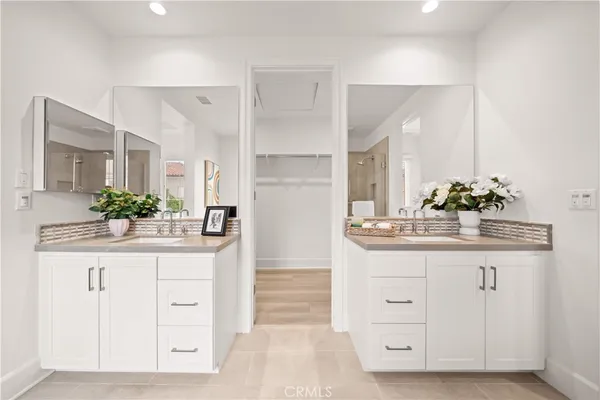 $2,100,000 | 111 Donati, Irvine, CA 92602