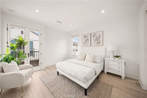 $2,100,000 | 111 Donati, Irvine, CA 92602