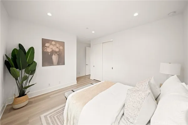 $2,100,000 | 111 Donati, Irvine, CA 92602