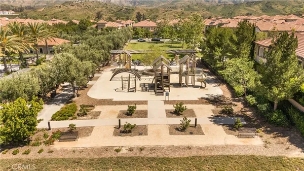 $2,100,000 | 111 Donati, Irvine, CA 92602