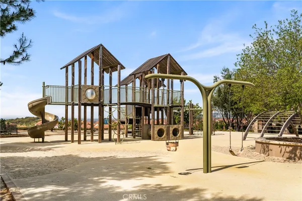 $2,100,000 | 111 Donati, Irvine, CA 92602