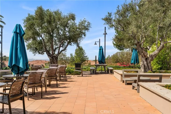 $2,100,000 | 111 Donati, Irvine, CA 92602