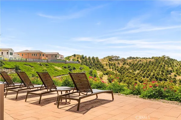 $2,100,000 | 111 Donati, Irvine, CA 92602