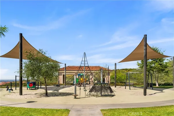 $2,100,000 | 111 Donati, Irvine, CA 92602