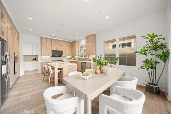 $2,100,000 | 111 Donati, Irvine, CA 92602