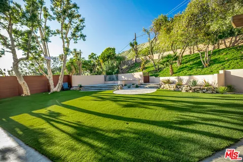 $3,095,000 | 20207 Piedra Chica Road, Malibu, CA 90265