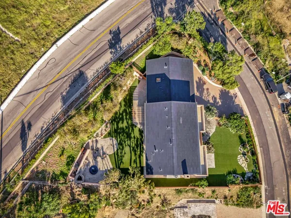 $3,095,000 | 20207 Piedra Chica Road, Malibu, CA 90265