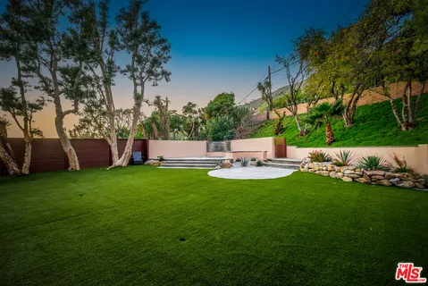 $3,095,000 | 20207 Piedra Chica Road, Malibu, CA 90265