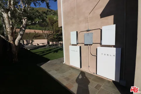 $3,095,000 | 20207 Piedra Chica Road, Malibu, CA 90265