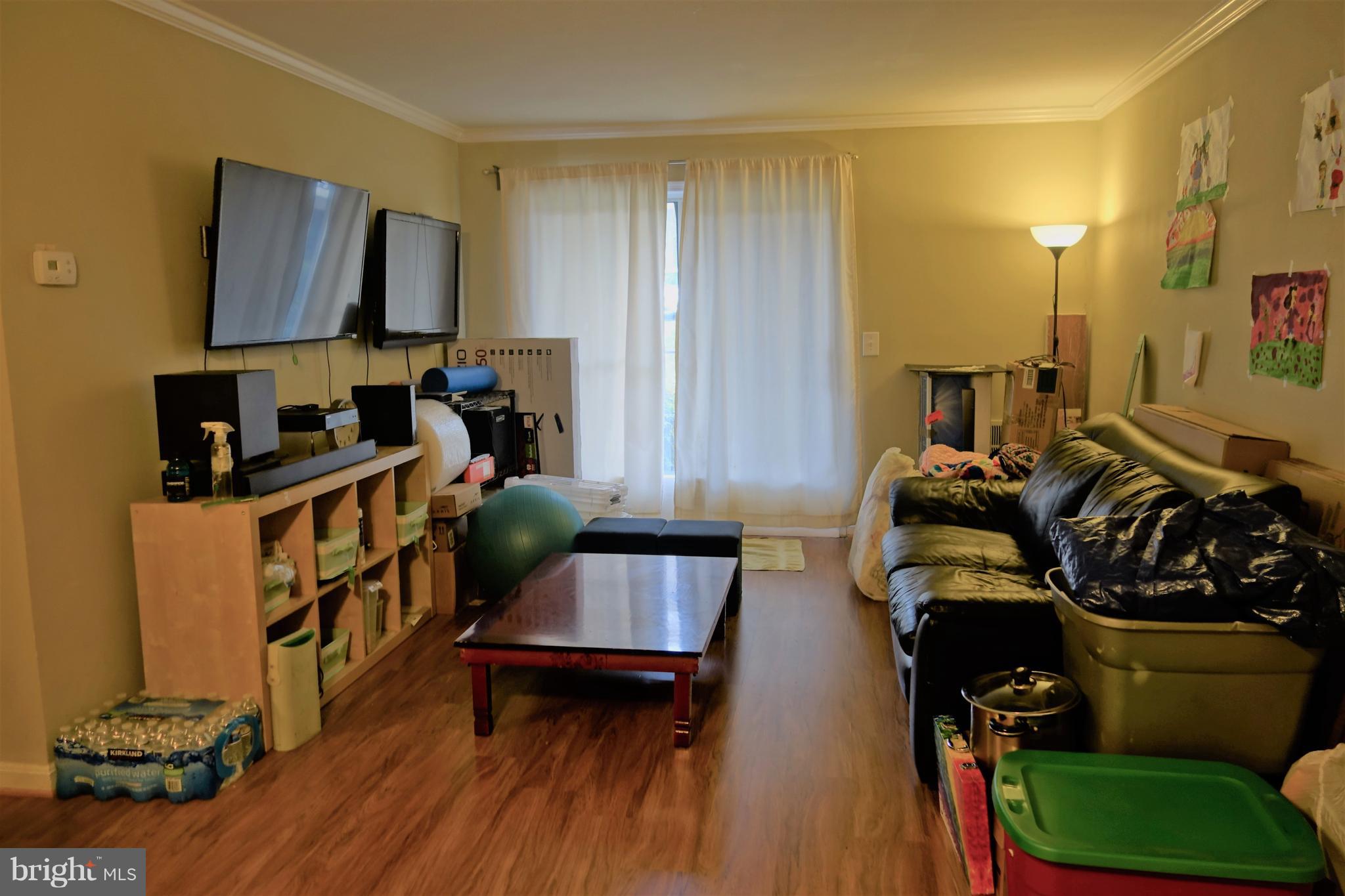 14901 Rydell Road, Unit 104 Centreville, VA 20121 - Photo 2 of 10 Living Room