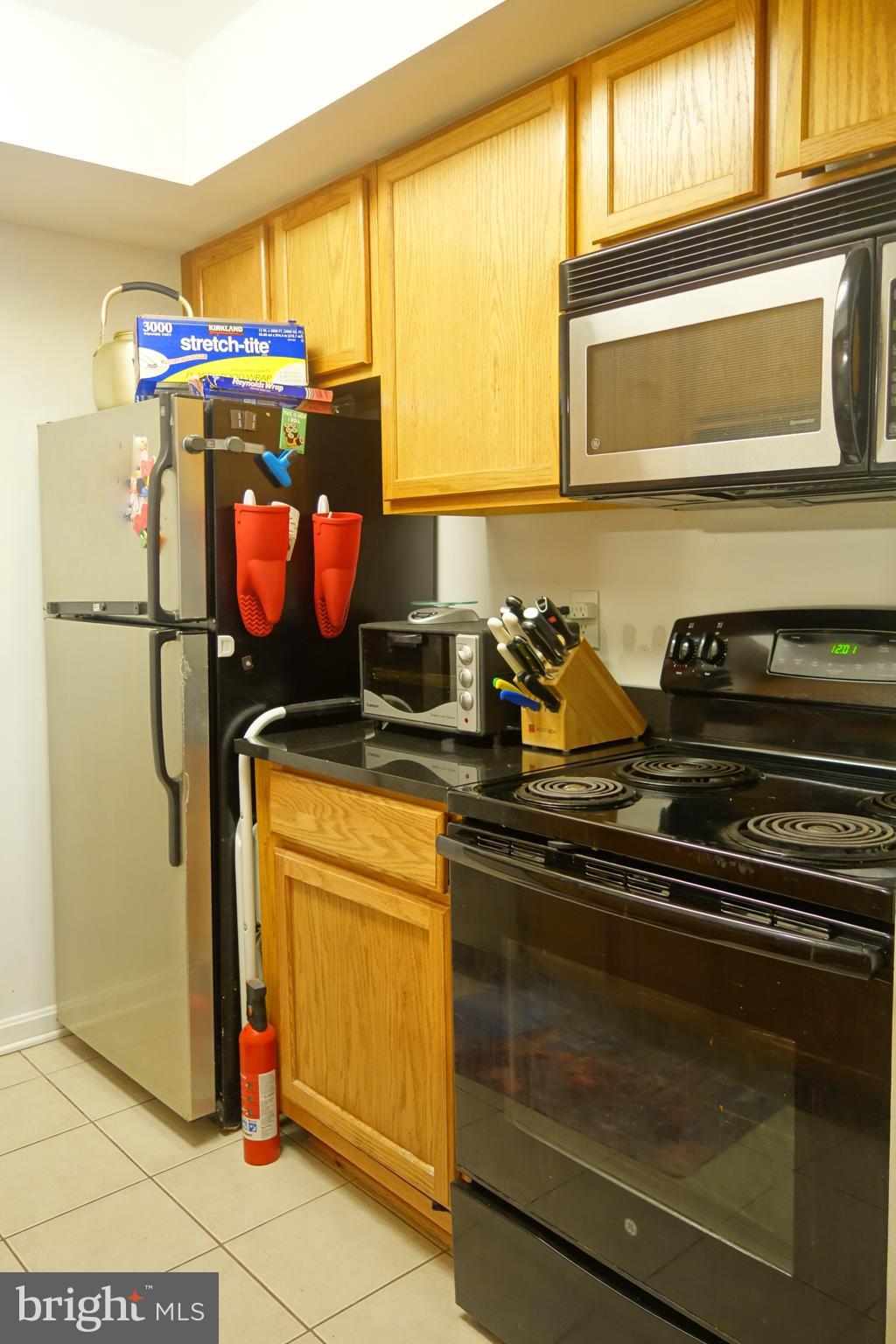 14901 Rydell Road, Unit 104 Centreville, VA 20121 - Photo 4 of 10 Kitchen