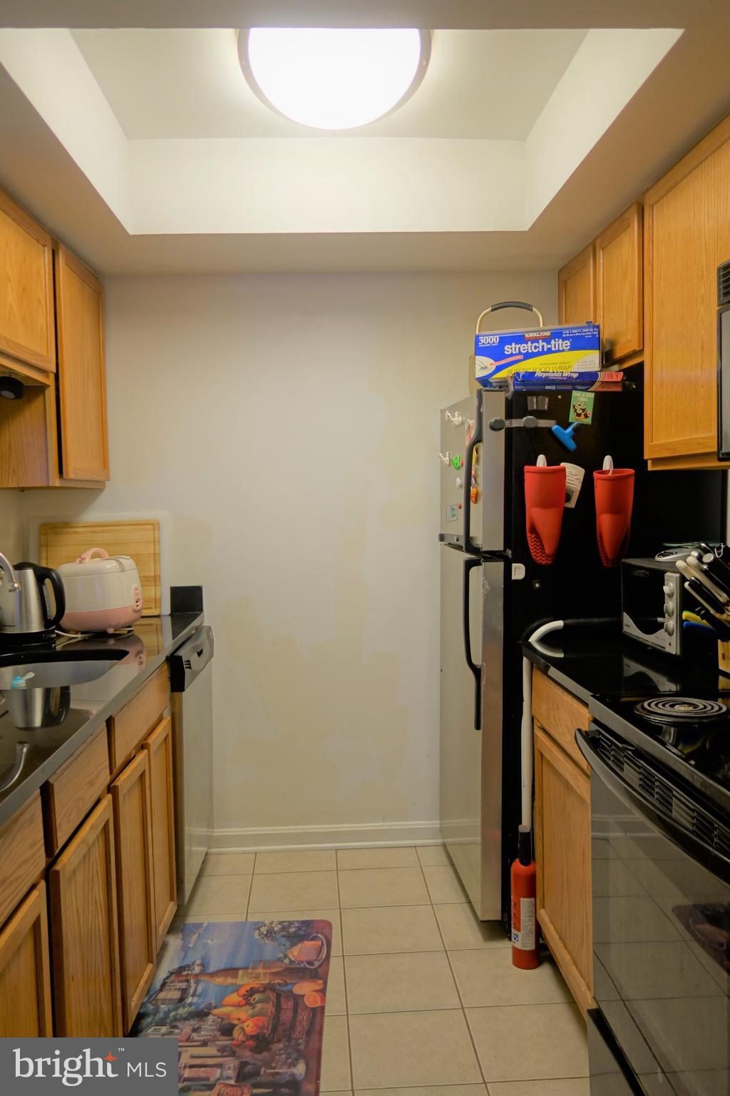 14901 Rydell Road, Unit 104 Centreville, VA 20121 - Photo 5 of 10 Kitchen