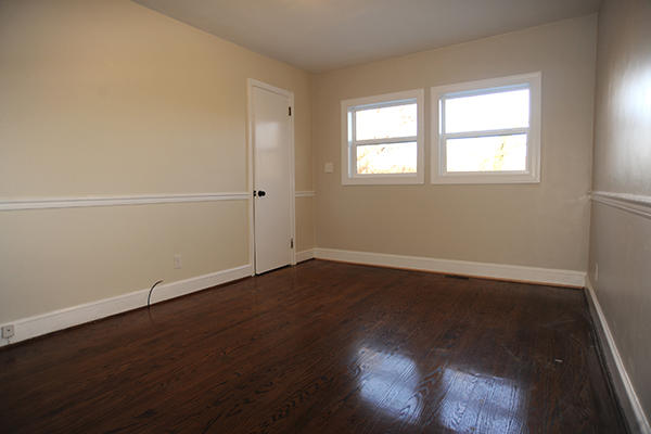543 Dillard Road Southwest Roanoke, VA 24014 - Photo 10 of 37 Bedroom3