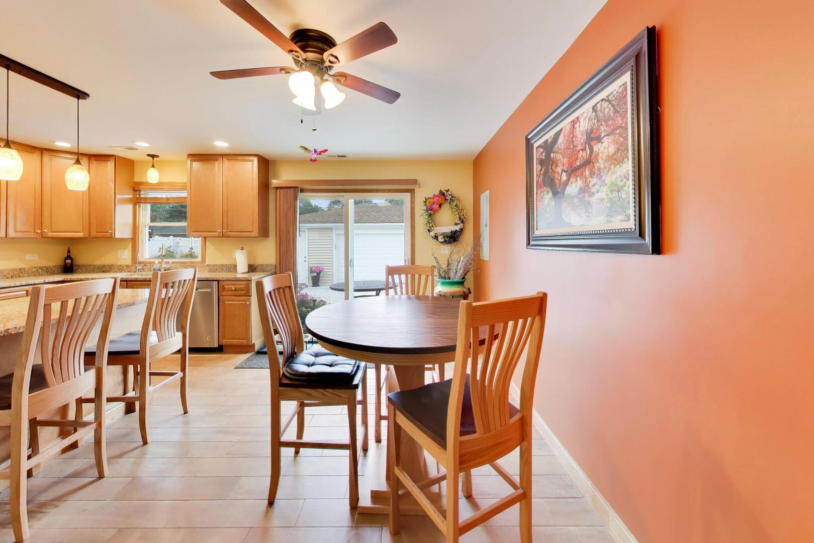 519 Kenyon Avenue Romeoville, IL 60446 - Photo 6 of 20 Gallery Image 6