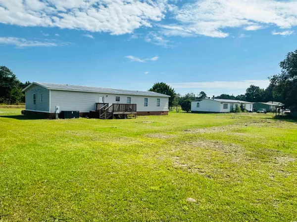 $184,900 | 2067 Willow Creek Road, Effingham, SC 29541
