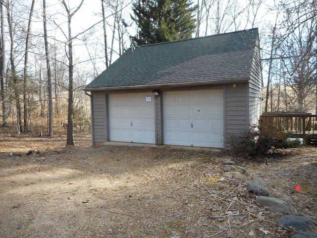 4201 Garth Road Charlottesville, VA 22901 - Photo 3 of 20 a backyard of house with a outdoor space
