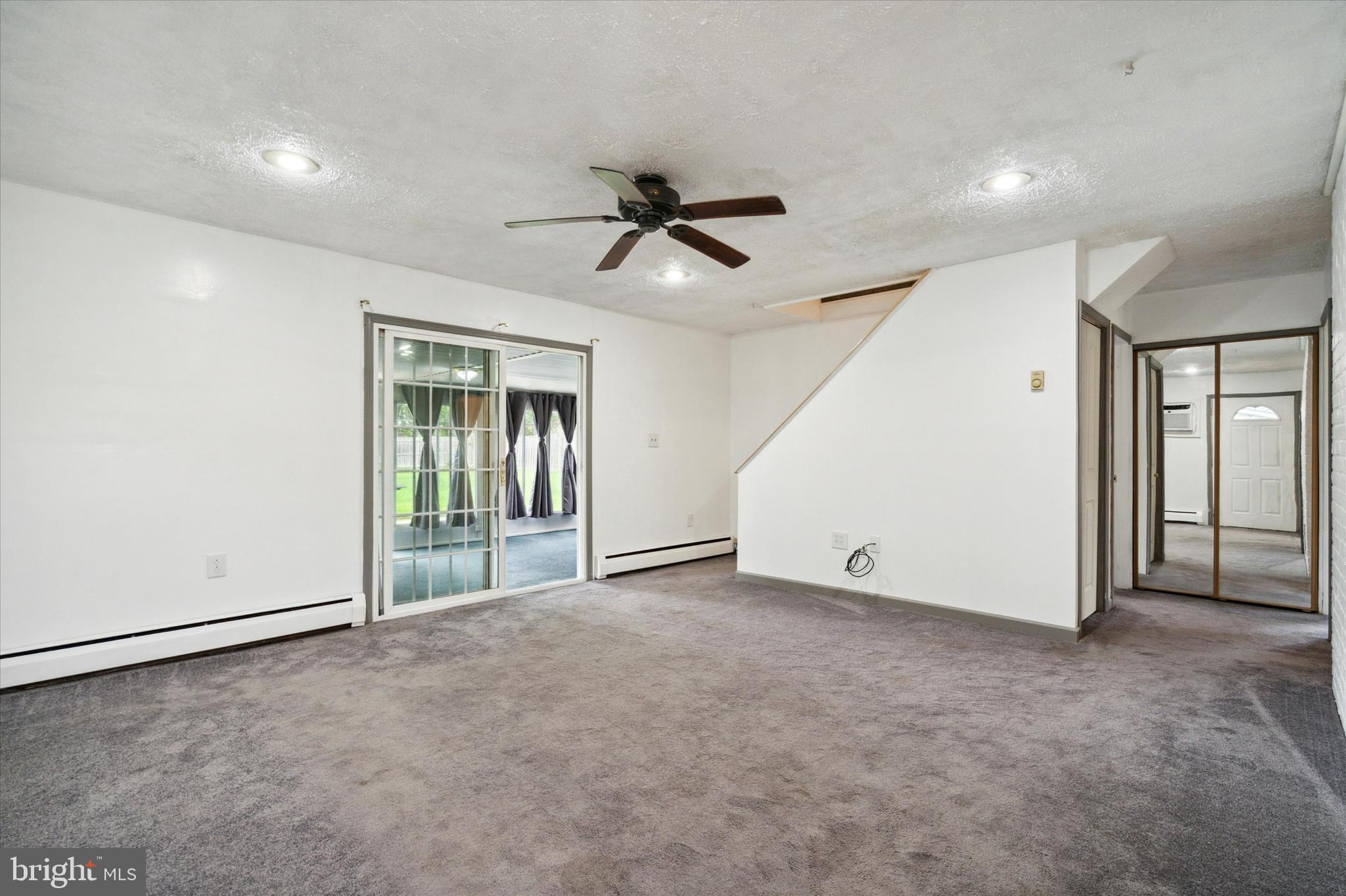 5 Indian Red Road Levittown, PA 19057 - Photo 7 of 25