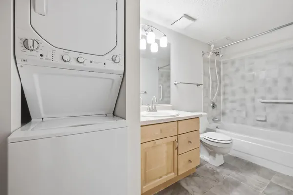 $139,900 | 78 10th Street East, Unit 1702, St. Paul, MN 55101