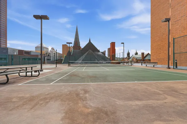 $139,900 | 78 10th Street East, Unit 1702, St. Paul, MN 55101