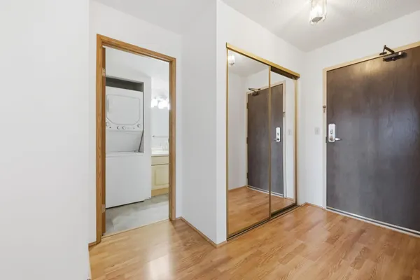 $139,900 | 78 10th Street East, Unit 1702, St. Paul, MN 55101