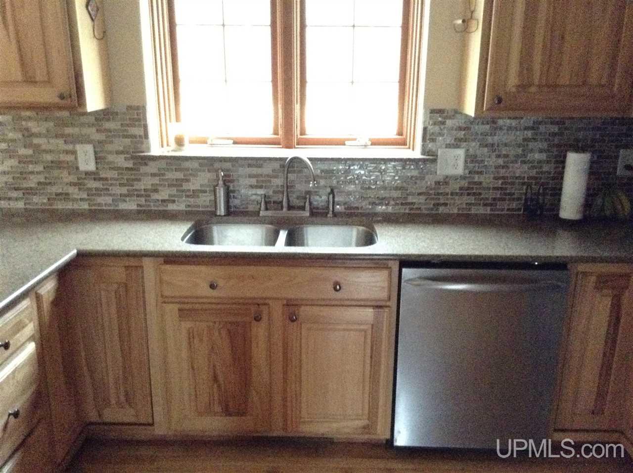 4988 Danforth Road Escanaba, MI 49829 - Photo 3 of 17
