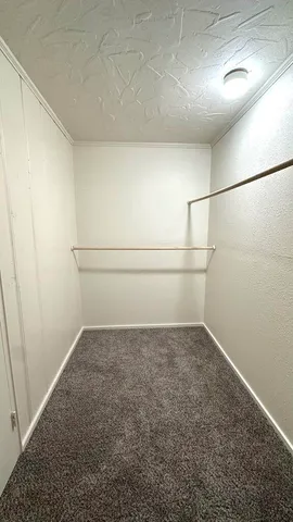 $174,800 | 200 Northeast Alpine, Plainview, TX 79072