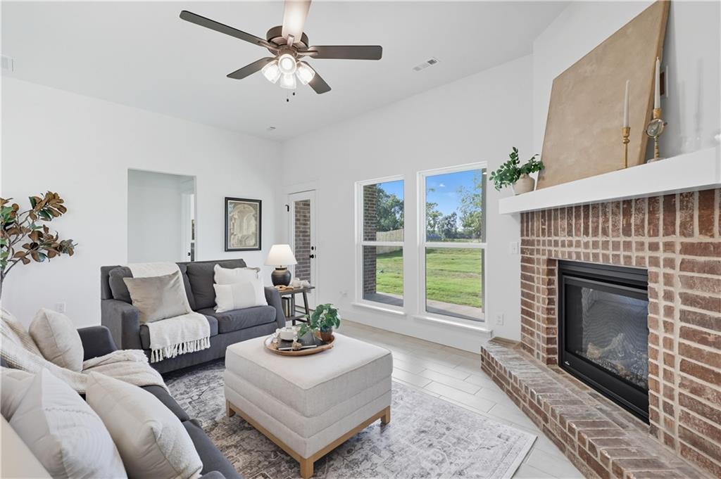 304 Belgian Blue Boulevard Carl Junction, MO 64834 - Photo 14 of 37