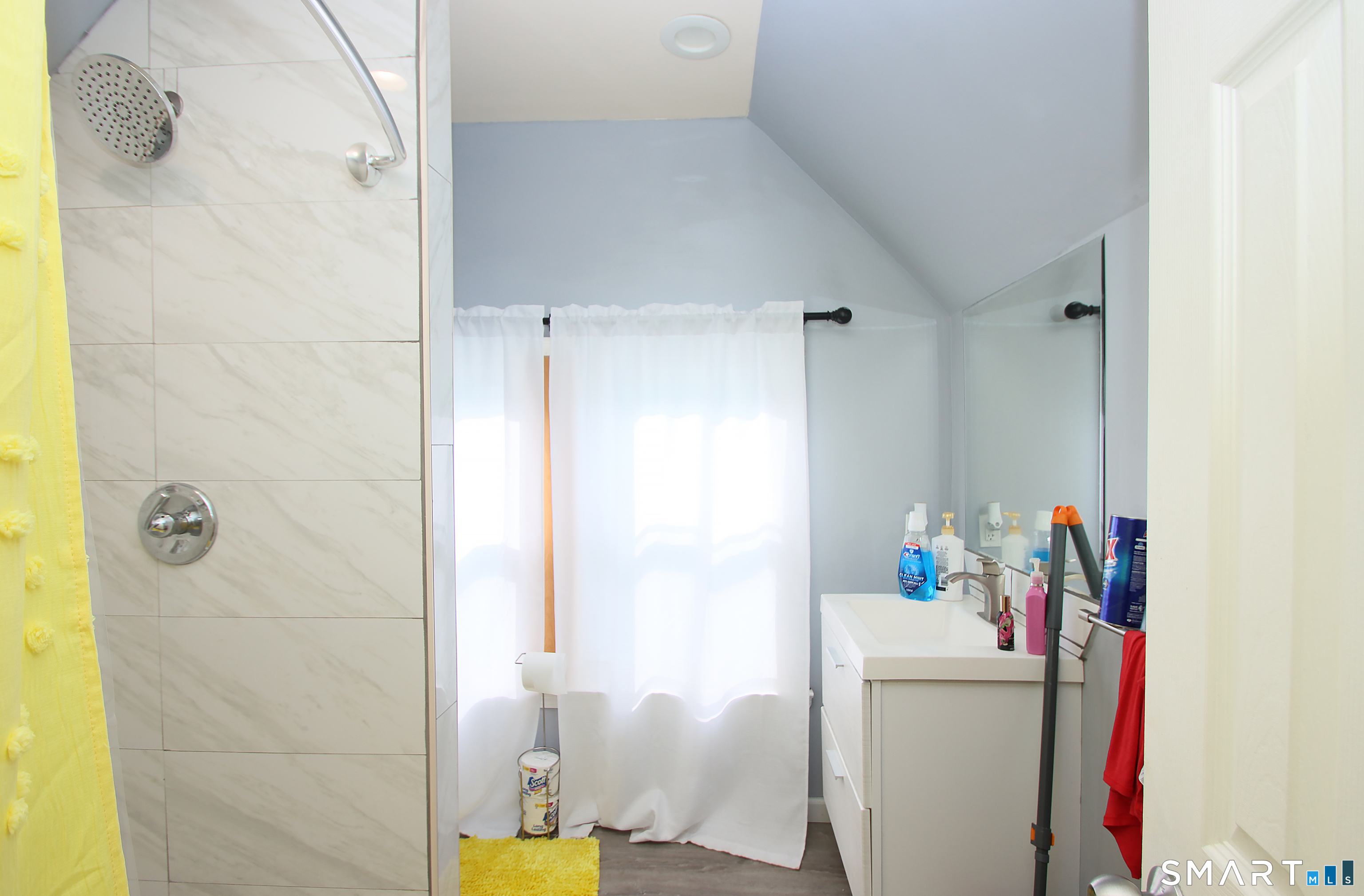 750 William Street Bridgeport, CT 06608 - Photo 26 of 35 a view of bathroom with shower