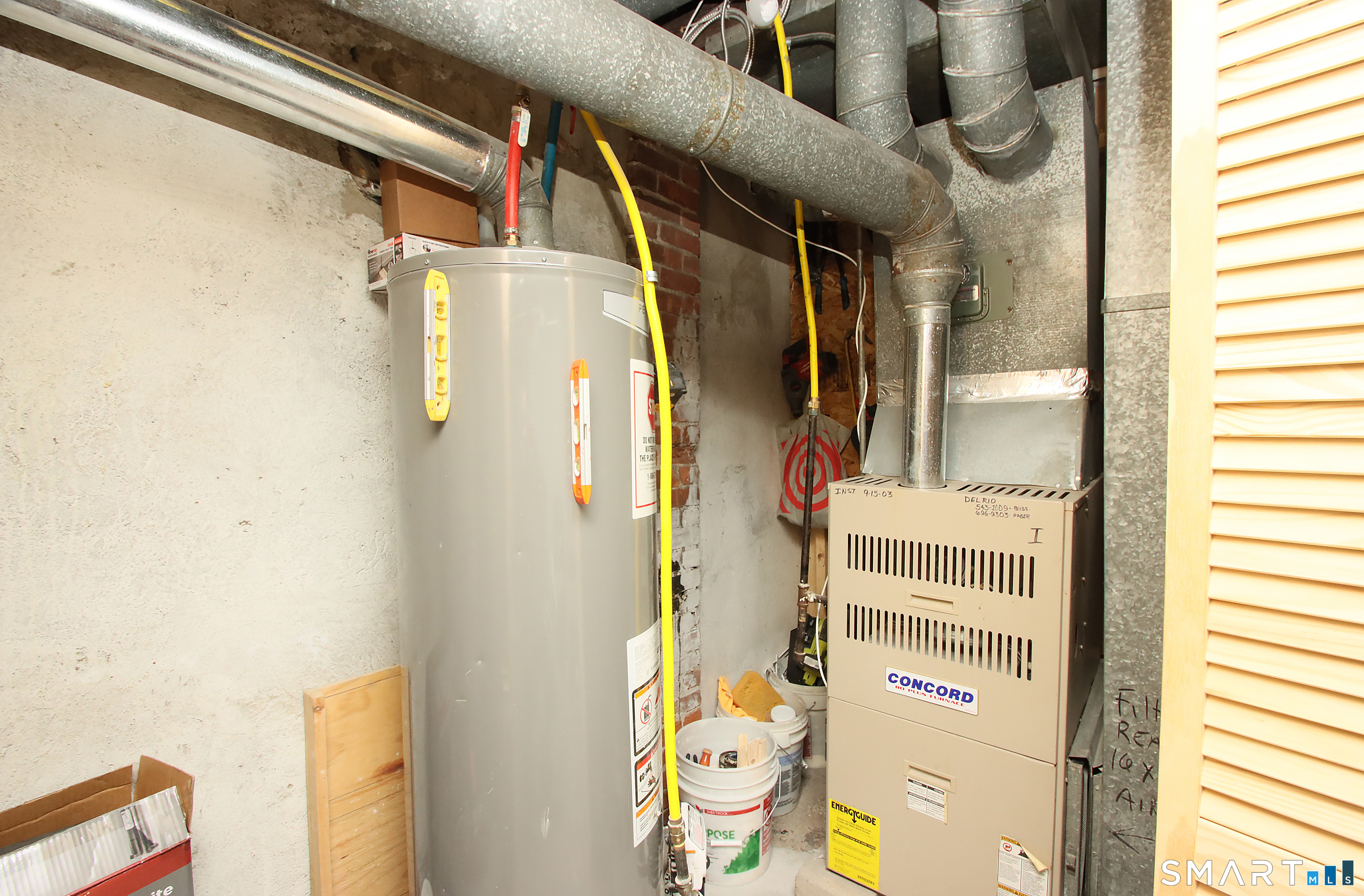 750 William Street Bridgeport, CT 06608 - Photo 31 of 35 a view of walk in closet