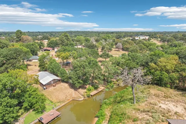 $294,000 | 176 Bayside Circle, Malakoff, TX 75148