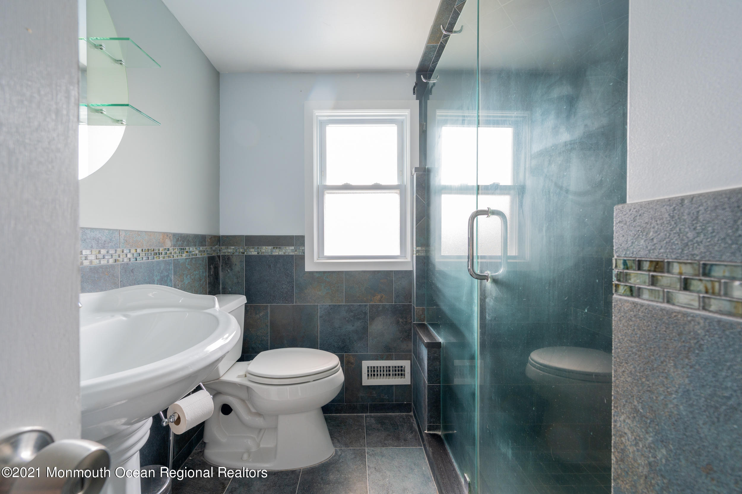 1526 Treeneedle Road Point Pleasant, NJ 08742 - Photo 21 of 26 Bath 2