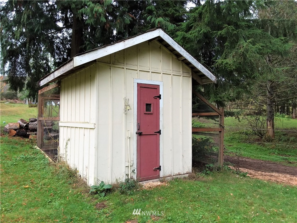 3909 Northeast Iverson Road Poulsbo, WA 98370 - Photo 20 of 25 Gallery Image 20
