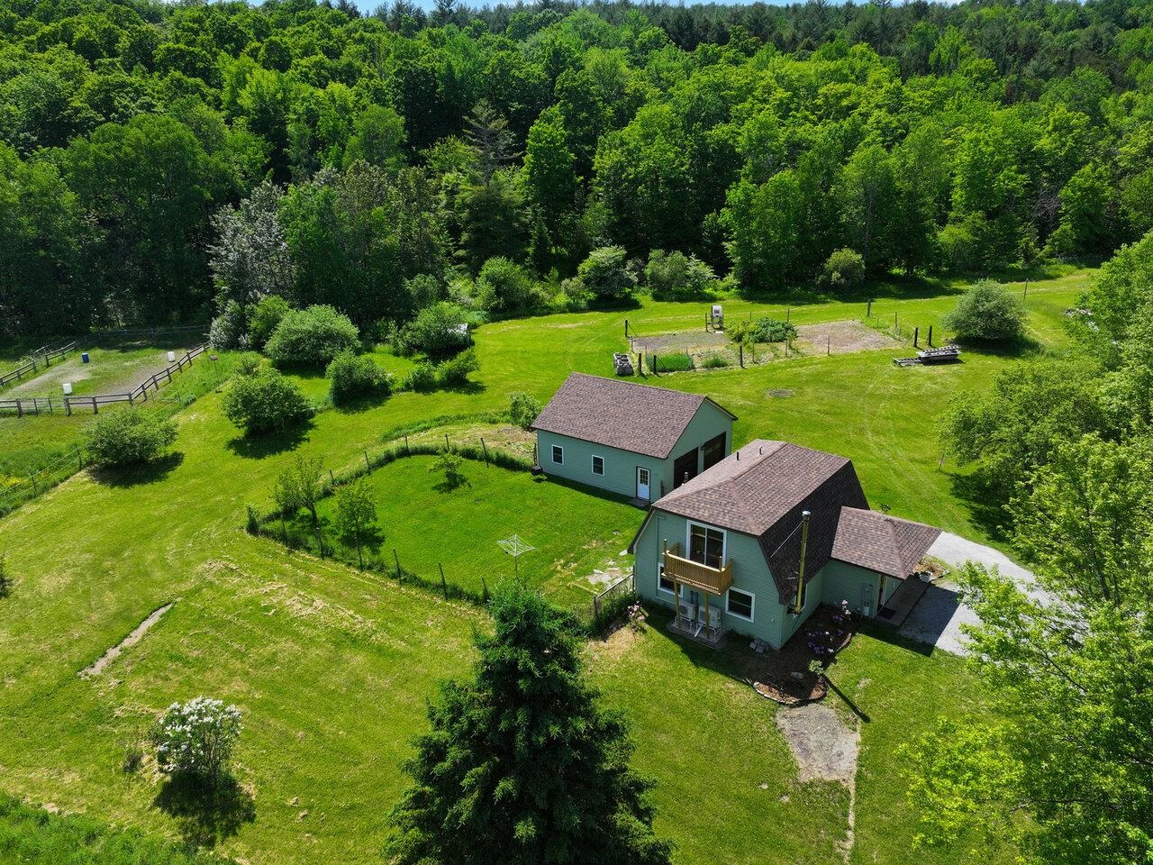1273 Hebert Road Williamstown, VT 05679 - Photo 32 of 40