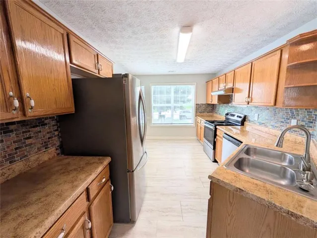 $269,995 | 2284 Bear Mountain Drive Northeast, Conyers, GA 30013