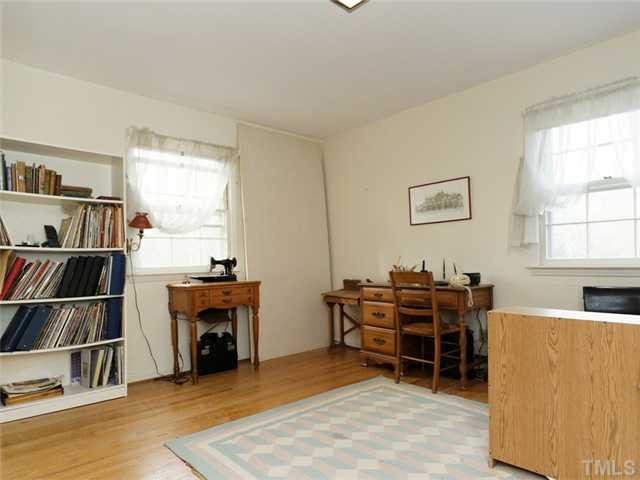 4413 Pitt Street Raleigh, NC 27609 - Photo 19 of 25 Photo 19