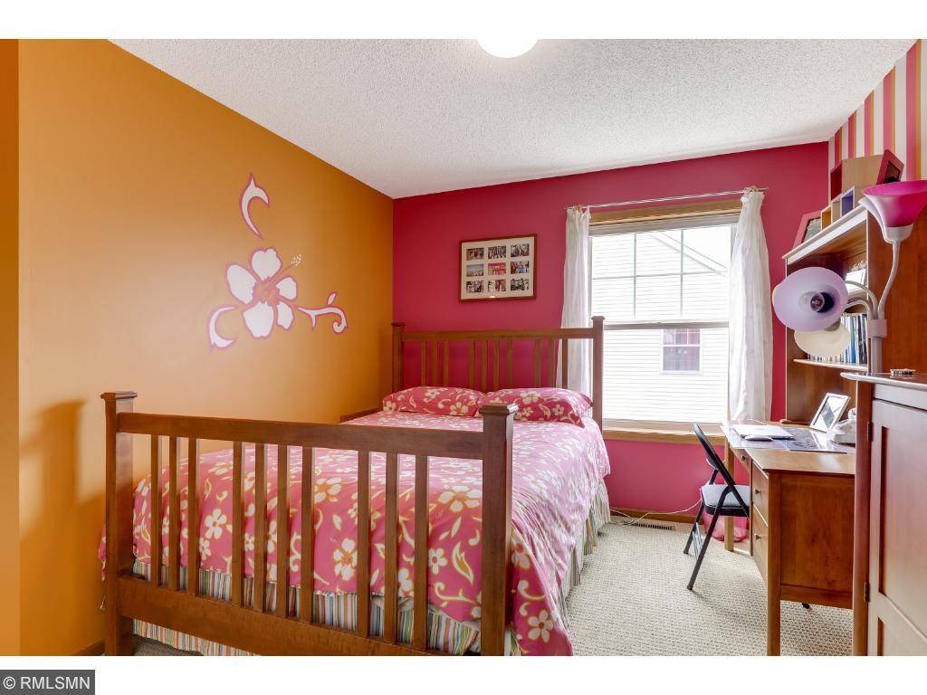 8541 Timberwood Road Woodbury, MN 55125 - Photo 16 of 24 Gallery Image 16