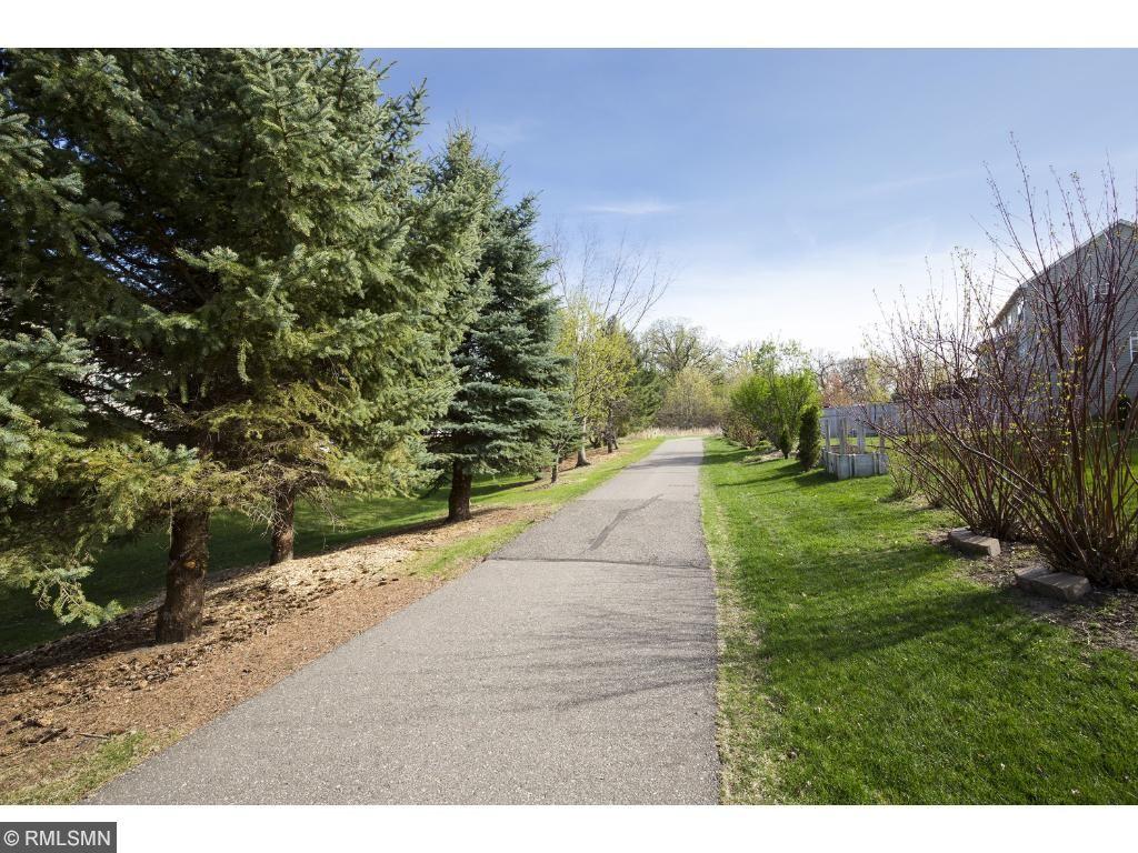 8541 Timberwood Road Woodbury, MN 55125 - Photo 24 of 24 Gallery Image 24