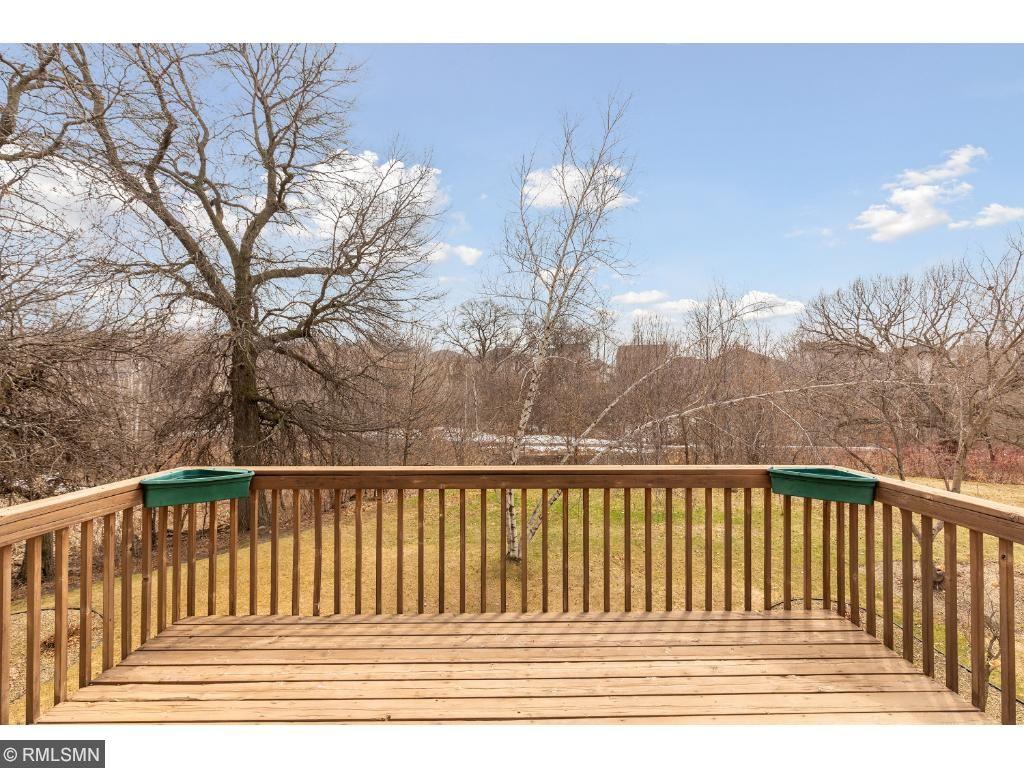 8541 Timberwood Road Woodbury, MN 55125 - Photo 9 of 24 Gallery Image 9
