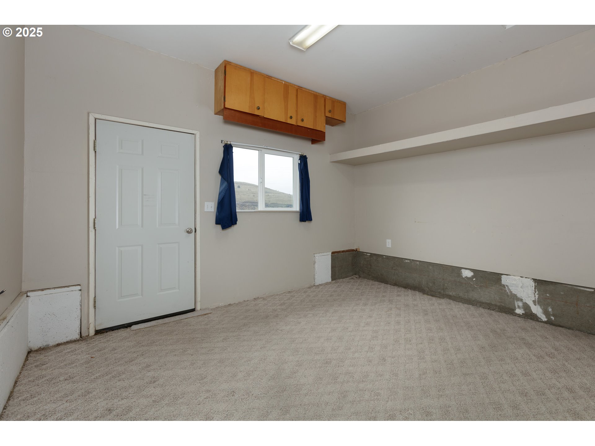 624 Staats Avenue Maupin, OR 97037 - Photo 14 of 25 Den/Office