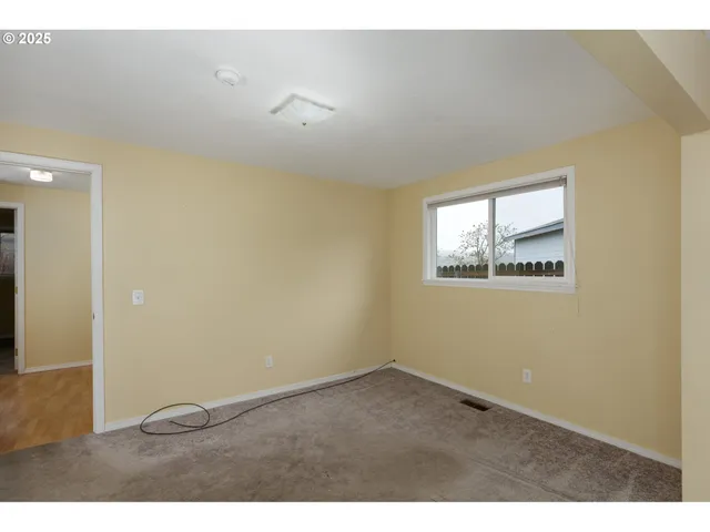 $425,000 | 624 Staats Avenue, Maupin, OR 97037