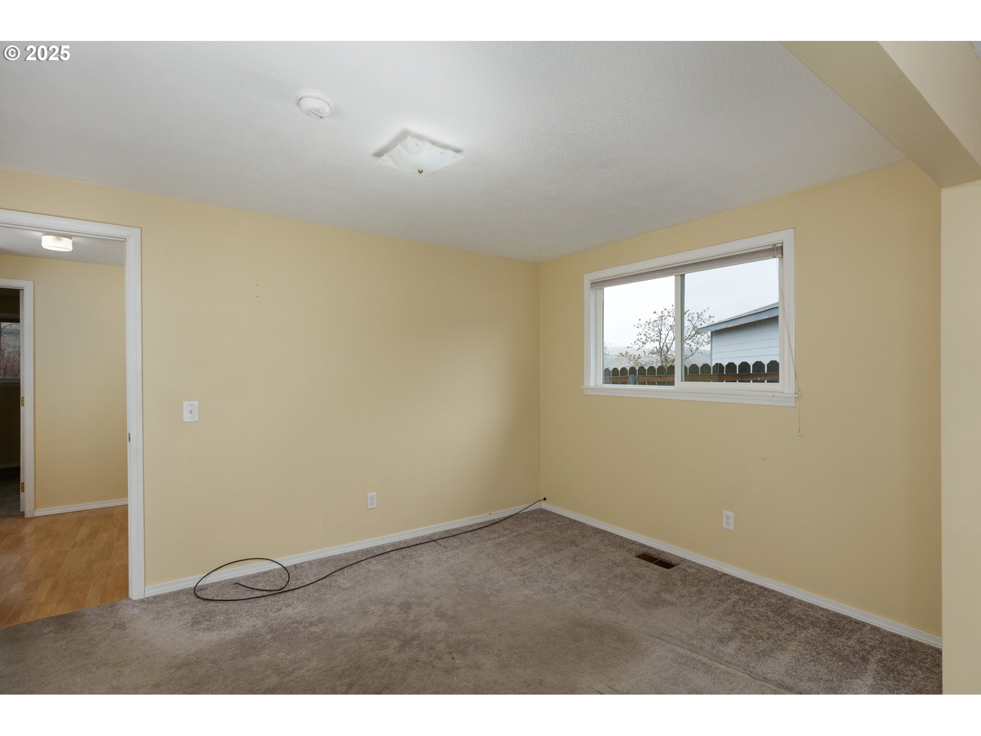 624 Staats Avenue Maupin, OR 97037 - Photo 10 of 25 Bedroom, Primary