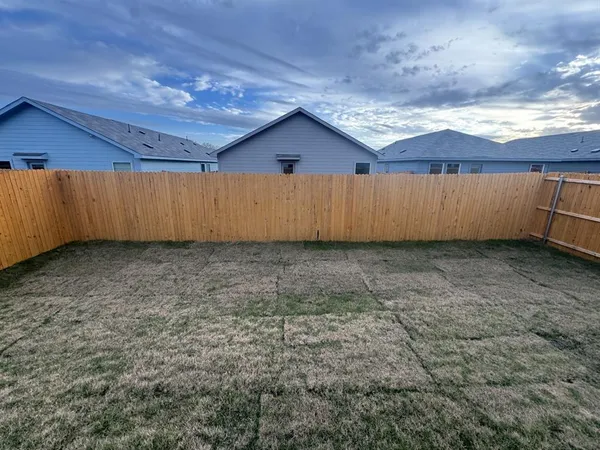 $1,795 | 405 Shearwater Avenue, Princeton, TX 75407