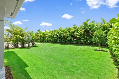 $2,000,900 | 9241 Sunflower Mdw Road, Boca Raton, FL 33434
