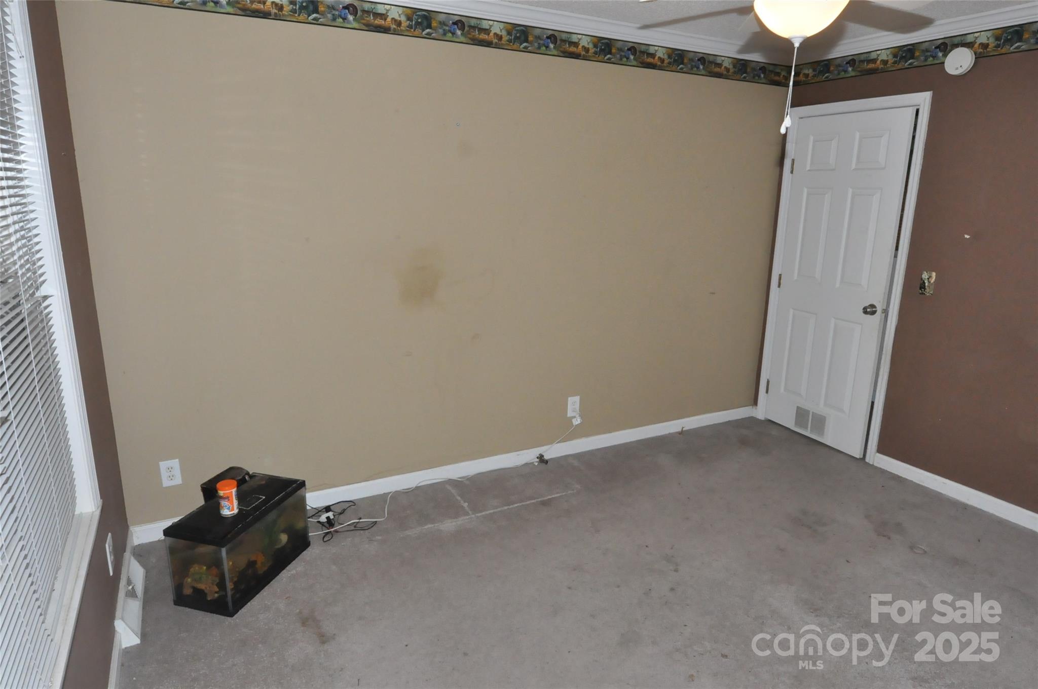 1126 Williamsville Church Road Chester, SC 29706 - Photo 11 of 33 a room with a fan and a window