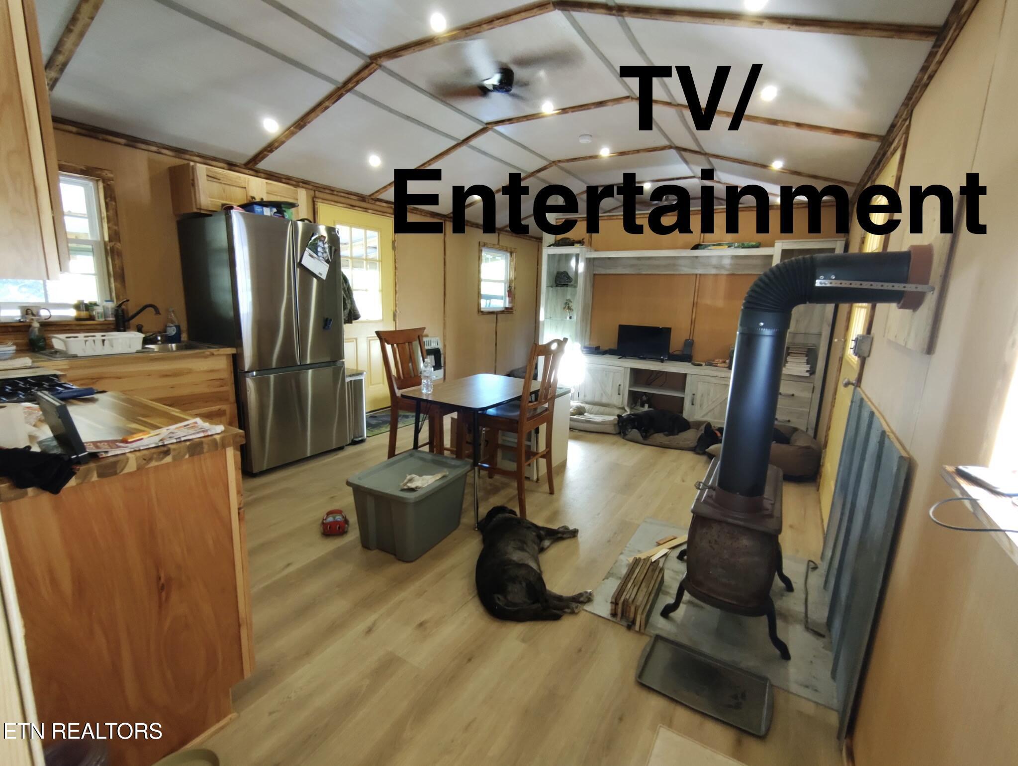 2704 Westbourne Road Duff, TN 37729 - Photo 6 of 42 Kitchen Livingroom