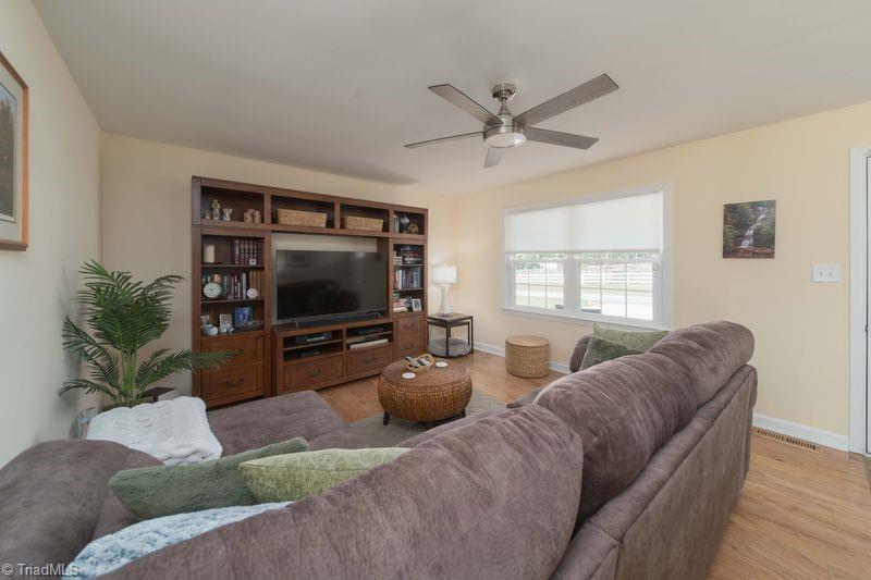 5055 Pine Hall Road Walkertown, NC 27051 - Photo 5 of 29